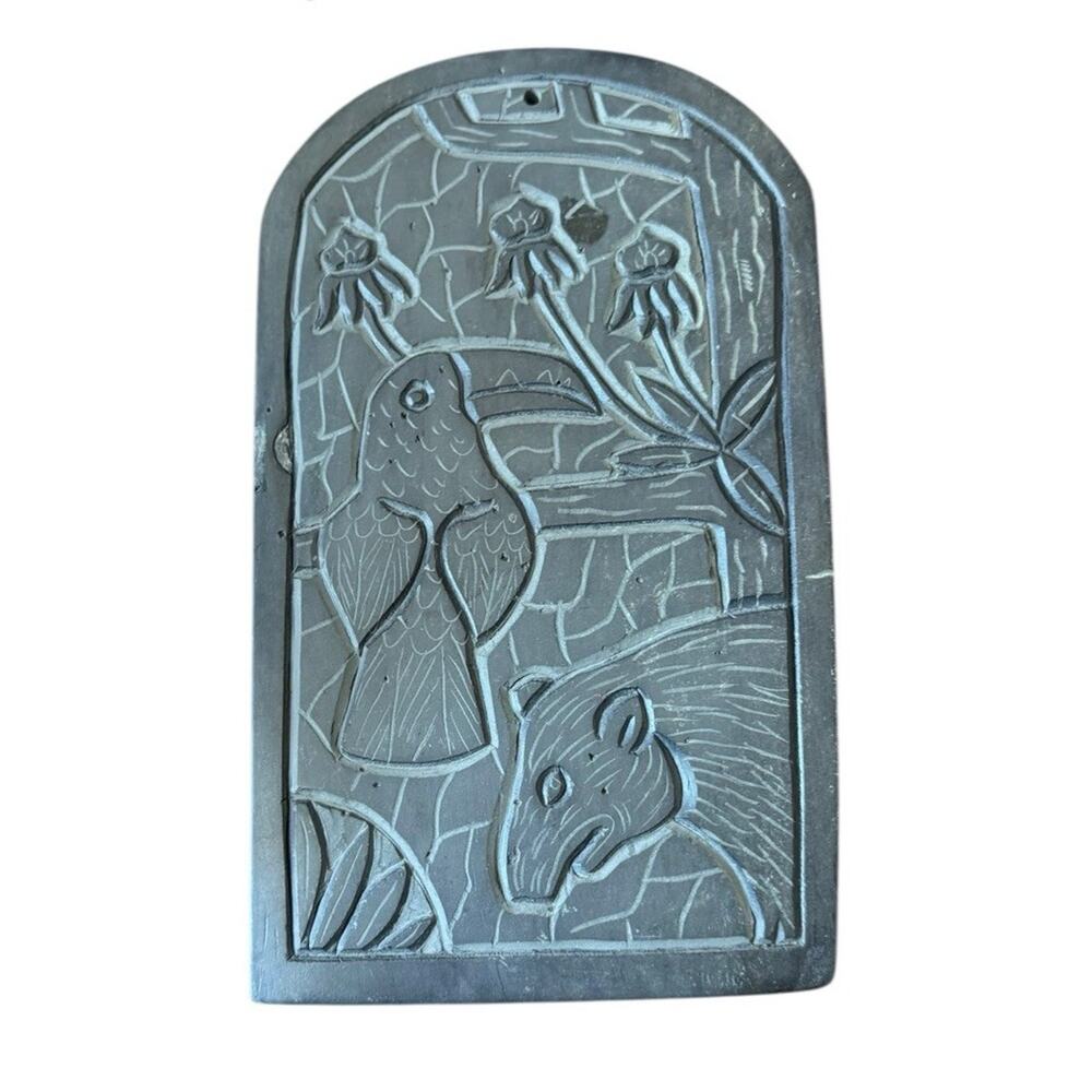Hand Carved Skate Plaque National Symbols‎ Of Belize San Jose Succotz (?) Folk
